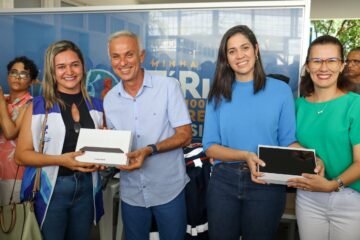 Foco Político - Iza Arruda | Paulo Roberto | Prefeito | Prefeitura de Vitória de Santo Antão