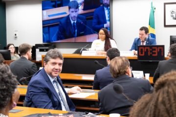 Foco Político - Câmara dos Deputados | Guilherme Uchoa Jr | PSB