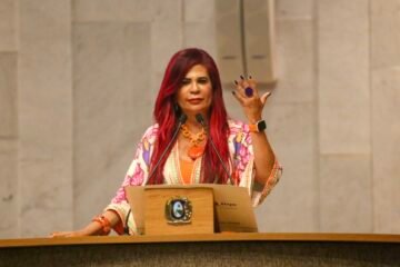 Foco Político - Delegada Gleide Ângelo | Gleide Ângelo