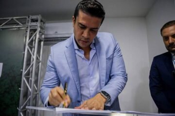 Foco Político - Caruaru | Prefeitura de Caruaru | Rodrigo Pinheiro
