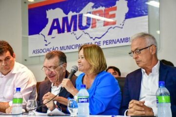 Foco Político - Camaragibe | João de Nadegi | Nadegi Queiroz | Prefeitura de Camaragibe