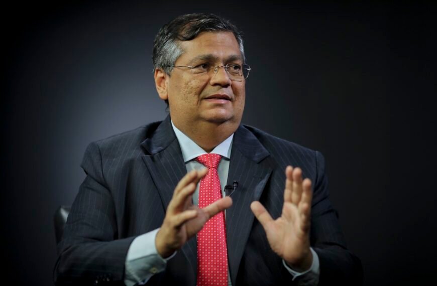 O ministro Flávio Dino deverá ser o escolhido de Lula para ocupar uma cadeira no STF