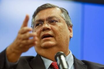 Foco Político - Flávio Dino | Governo Federal | Governo Lula | STF