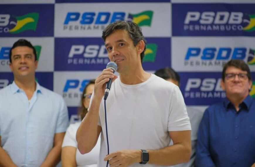 A frente política em torno do candidato do Palácio na disputa pela prefeitura do Recife