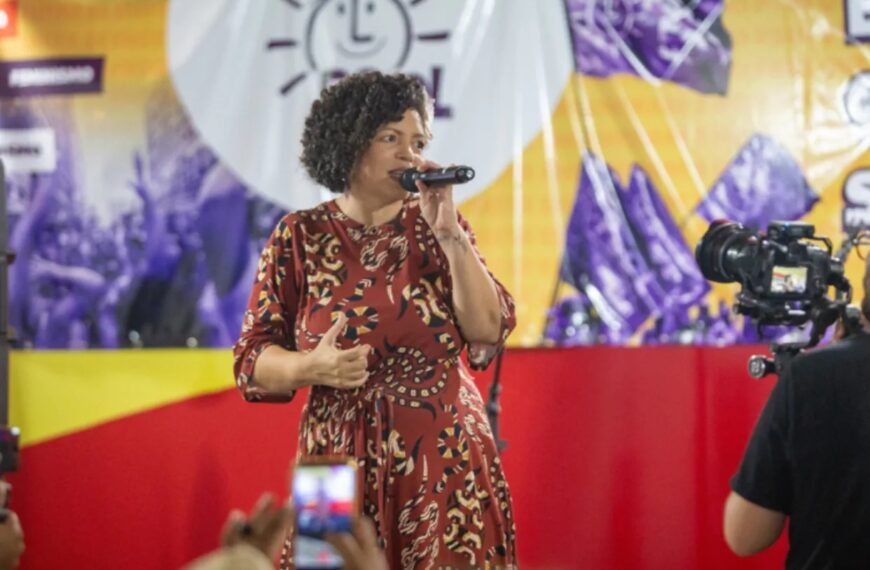 Dani Portela ganha força entre petistas na disputa pela prefeitura do Recife